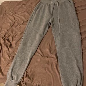no bran, large, men’s joggers